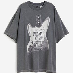 H&M+ Oversized T-shirt Nirvana guitar graphic in grey, sz 3x 3xl